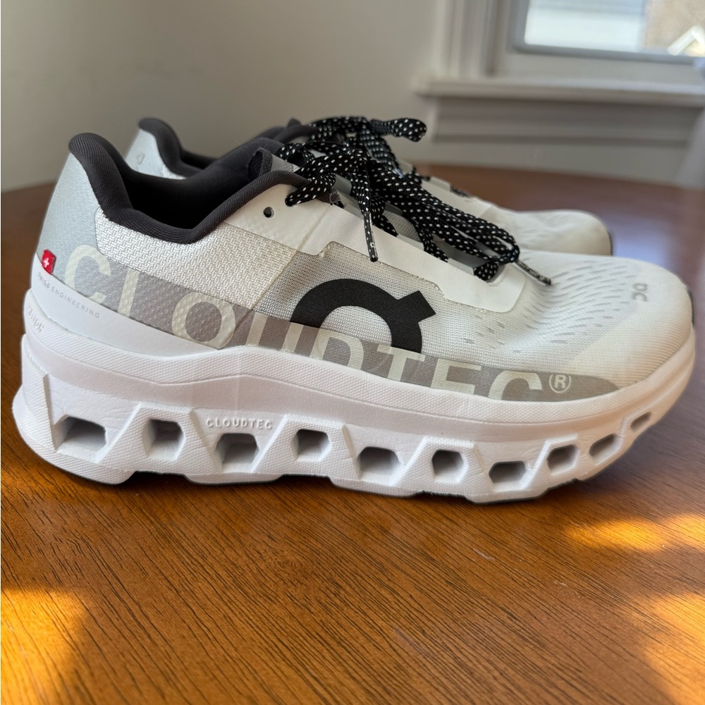 On Running Cloudtec White and Black Women's Athletic Shoes
